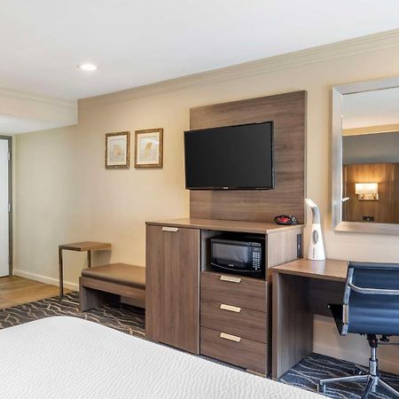 Best Western Plus Hill House Бейкърсфийлд Екстериор снимка