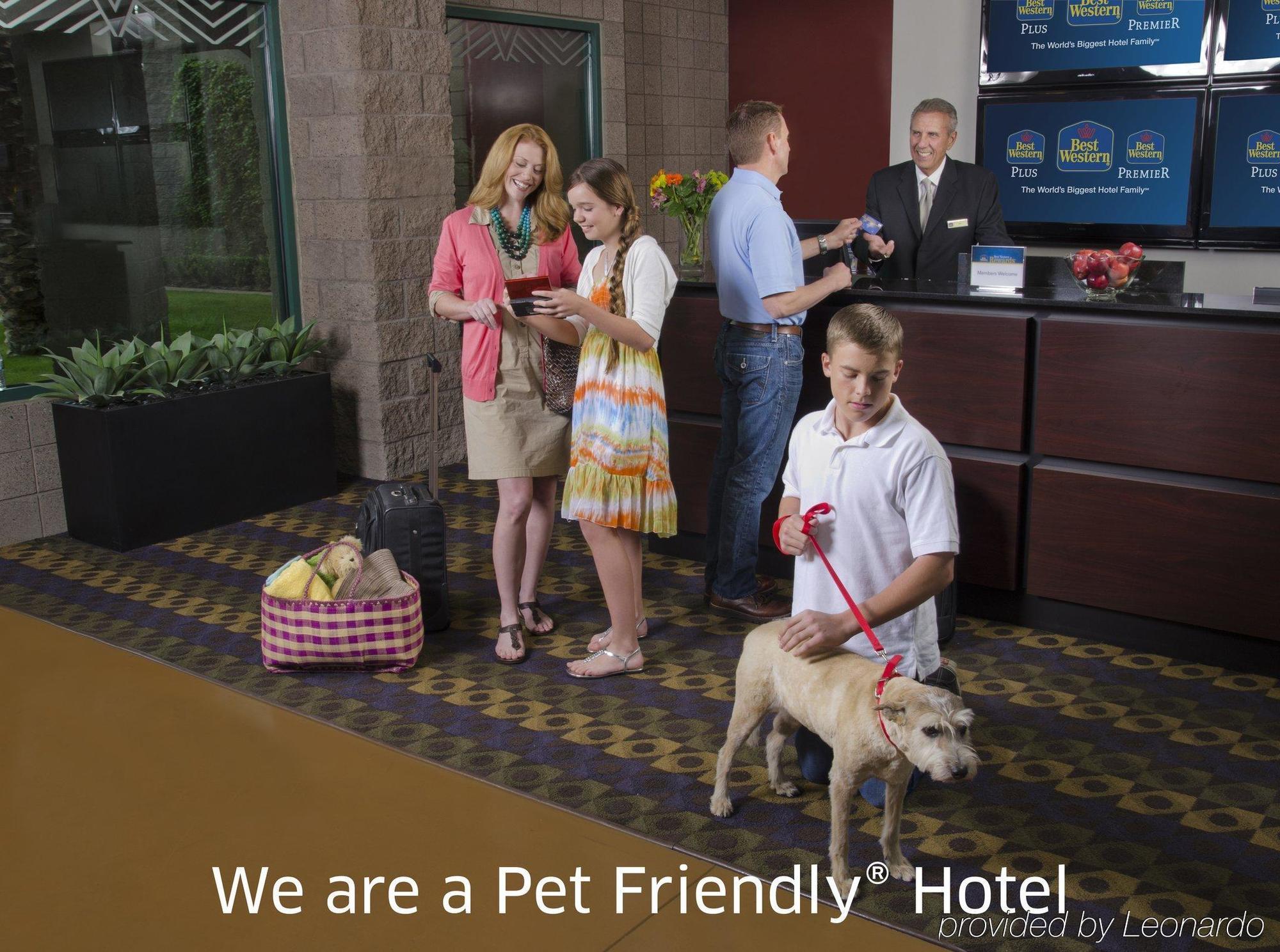 Best Western Plus Hill House Бейкърсфийлд Екстериор снимка