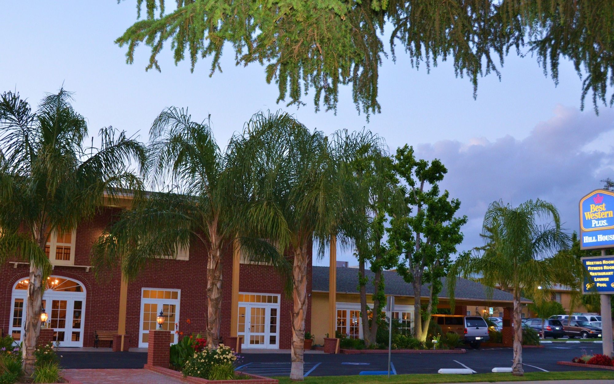 Best Western Plus Hill House Бейкърсфийлд Екстериор снимка